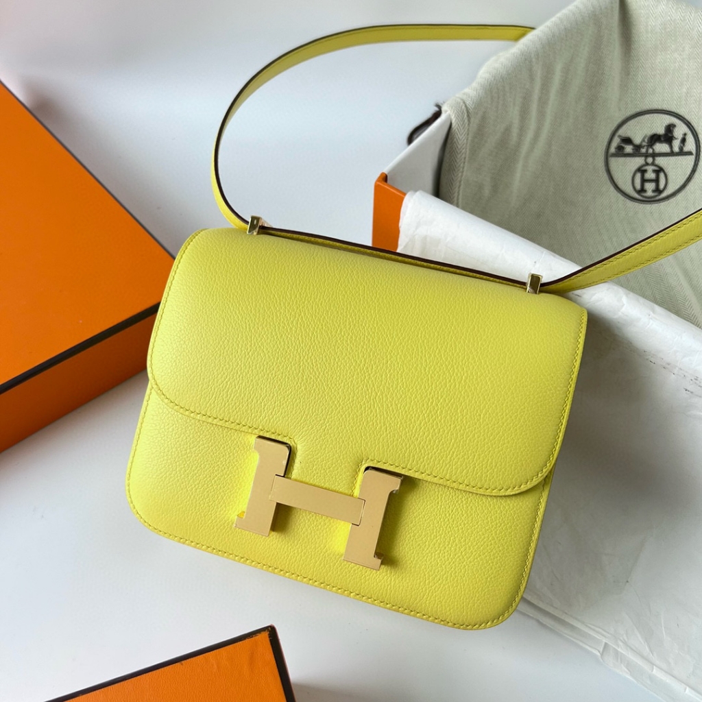 Doha Qatar Hermes Constance 18 Evercolor Lime Gold hardware Hermès